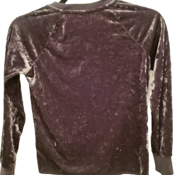 ART CLASS Juniors Crushed Velvet Top - Picture 2 of 4